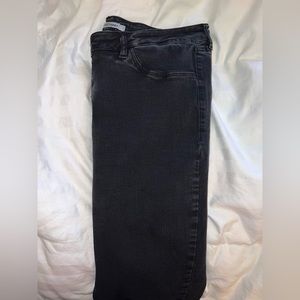 Skinny Jeans - NO rips